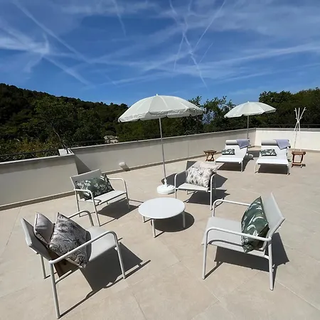 Eze Villa *