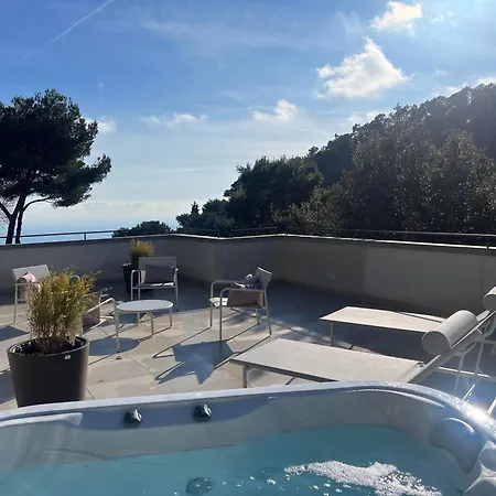 Le Ciel D Hébergement de vacances Èze