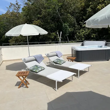 Eze Villa
